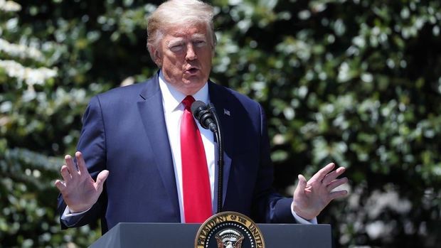 Трамп: коронавирус может унести в США около 100 тысяч жизней