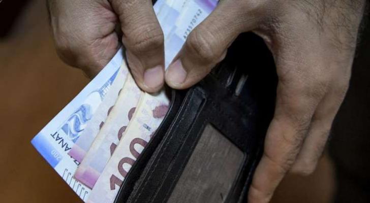 DİQQƏT: Həyat yoldaşı işlədiyi üçün 190 manat ala bilməyənlərə XƏBƏR VAR
