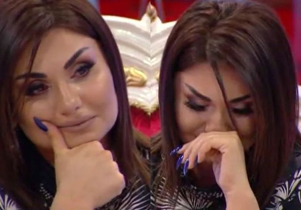 İlk dəfə getdiyi toydan 100 dollar qonorar aldığını açıqlayan Şəbnəm canlı efirdə ağladı - FOTO