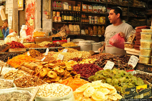 Bu ölkədə ticarət mərkəzləri, bazarlar və idman zalları fəaliyyətini bərpa etdi