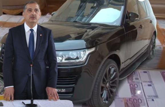 Vilyam Hacıyevin evindən çıxanlar: Külli miqdarda pul, bahalı avtomobillər... - FOTO