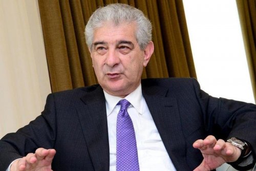 Tutulan başçıların YAP-çı olması Əli Əhmədovu məyus edib