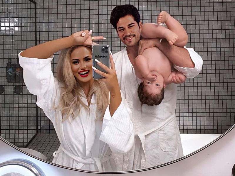 Fahriye və Burak cütlüyündən vanna otağında maraqlı FOTO