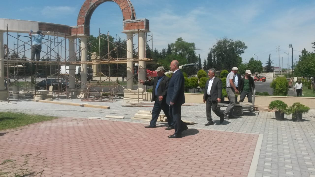 Mingəçevirdə “Nəsimi” parkının tikintisi tamamlanmaq üzrədir – İCRA BAŞÇISI İŞİN İCRASINA ŞƏXSƏN NƏZARƏT EDİR