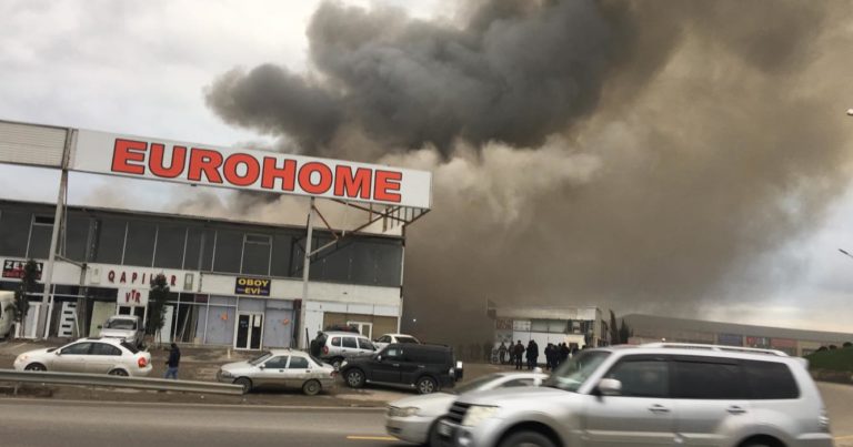 SON DƏQİQƏ: “EuroHome” ticarət mərkəzi yenidən yanır