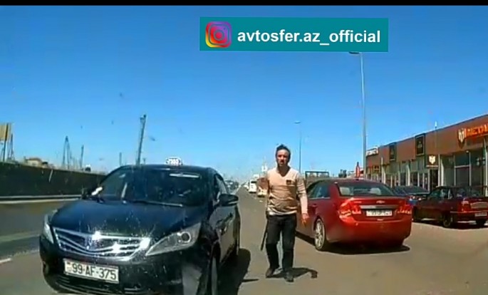 Əvvəl yolunu kəsdi, sonra dəmir boru ilə hücum etdi: Bakıda ŞOK VİDEO