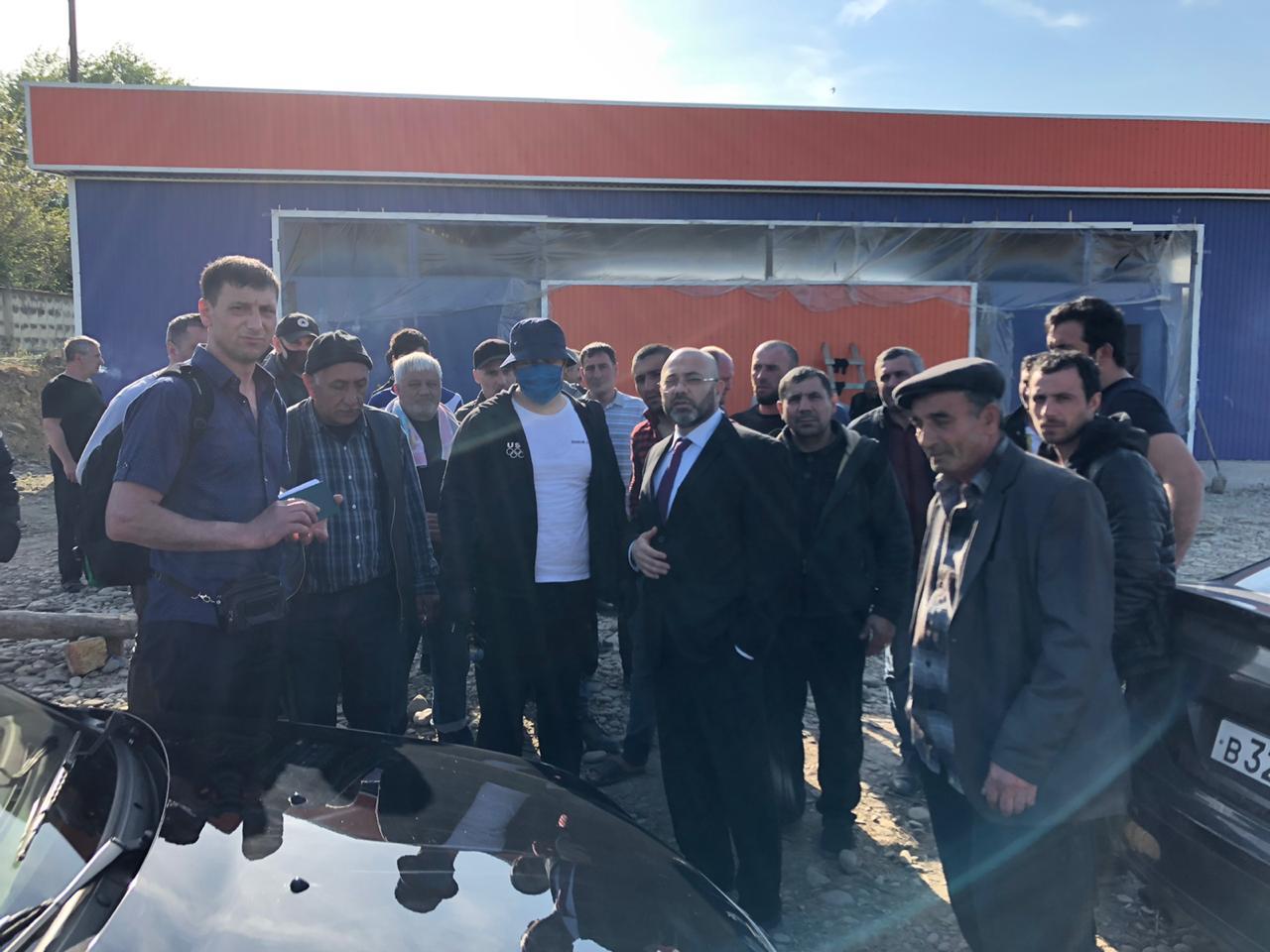 Azərbaycanlılar Rusiya ilə sərhədin açılmasını gözləyir - VİDEO