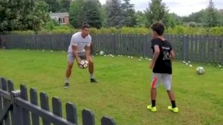 Ronaldo oğlu ilə birlikdə məşq edir + Video