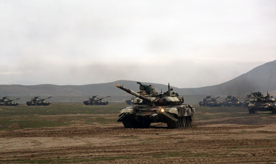 Təlimlərə cəlb olunan texnikanın dağılması barədə iddialar əsassızdır - EKSPERT RƏYİ