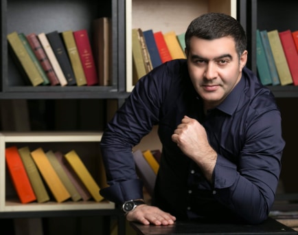 Məşhur Vəkil Adəm Məmmədovun ''Qətlin Sonu'' adlı yeni kitabı işıq üzü gördü-FOTOLAR