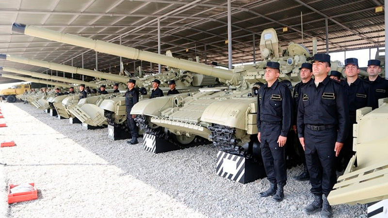 Dünyanın ən güclü 50 ordusundan biri (FOTOLAR)