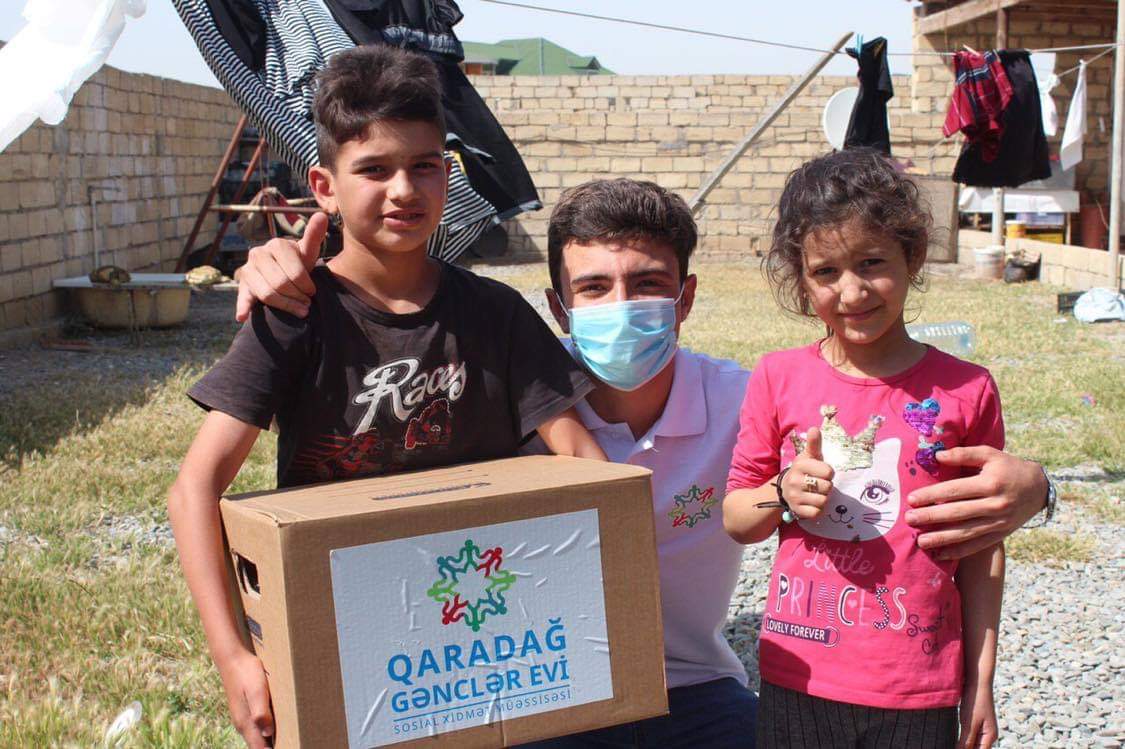 Qaradağ Gənclər evi və Gənclər İdman İdarəsi ilə birgə aztəminatlı ailələrə “Ramazan sovqatı” sosial layihəsi həyata keçirilib.