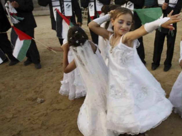 10 yaşında boşanmış qızın əhvalatı - Foto