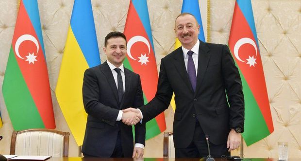 Ильхам Алиев и Владимир Зеленский провели телефонный разговор