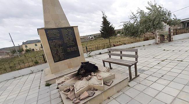 Abşeronda şəhidlərin ruhuna hörmətsizlik