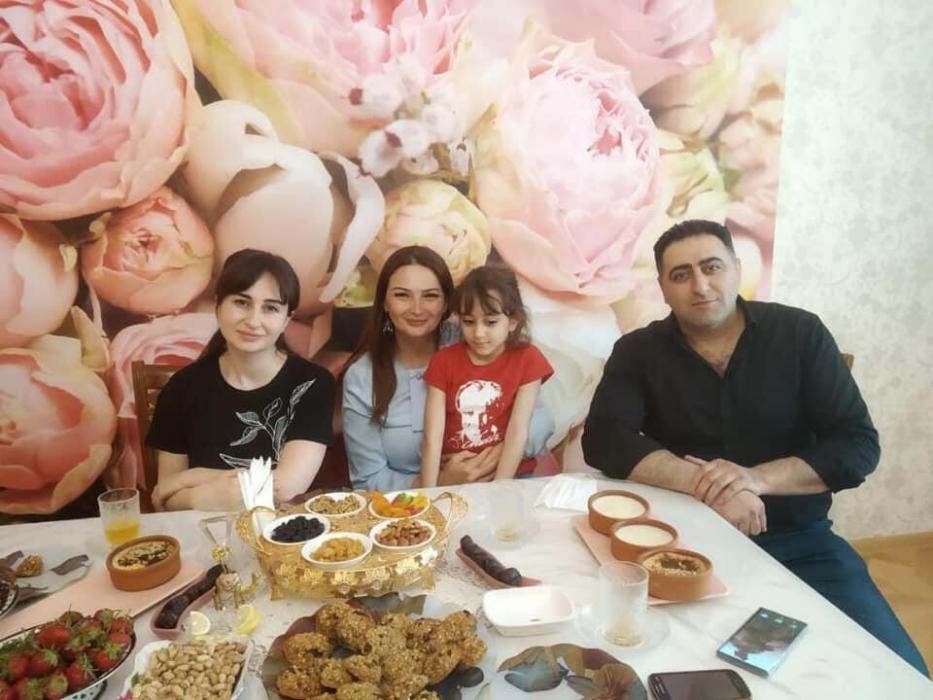 Qənirə Paşayeva Ramil Səfərovun qonağı oldu
