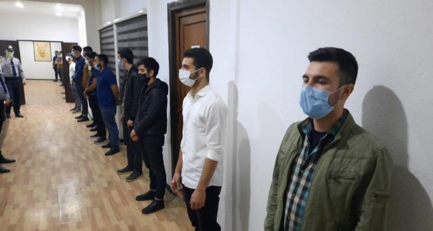 В Баку в игровых залах нарушены правила карантинного режима, задержаны 25 человек - ФОТО