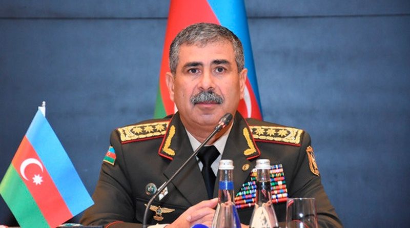 Vahid Əhmədovun Zakir Həsənovla bağlı fikirlərinə etirazlar davam edir