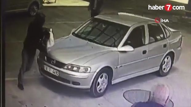 Sərnişin sürücünü qətlə yetirib avtomobilini qaçırdı - VİDEO