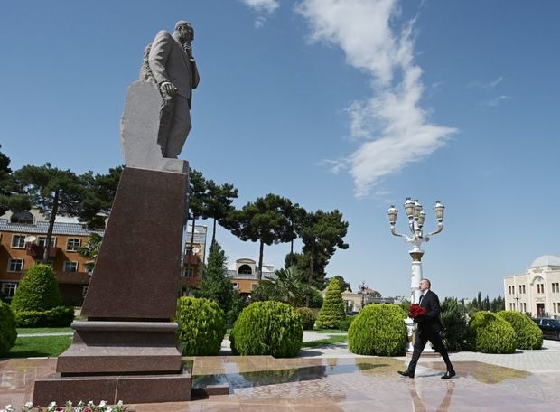 İlham Əliyev Ağcabədidə - FOTO