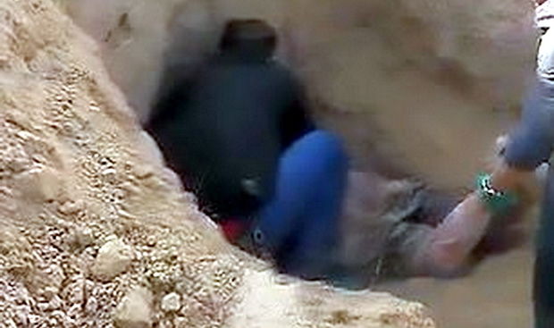 Diri-diri dəfn olunan kişi son anda canını qurtardı