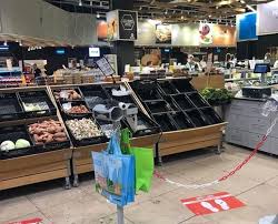 Həftəsonu qadağası veriləndən sonra marketlər - FOTO