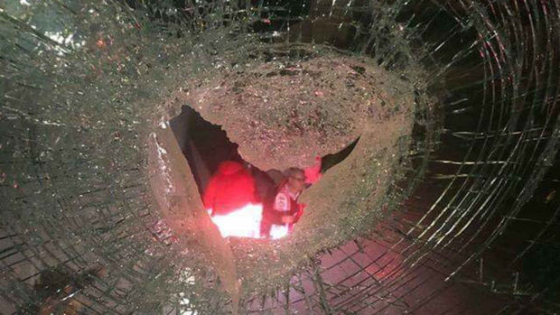 “Benfika”nın avtobusuna hücum: Futbolçular xəsarət aldı - VİDEO