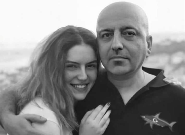 Hər kəs Mübariz Mənzimovun qızına ünvanladığı məktubdan danışır: 'Məni tək qoyma'