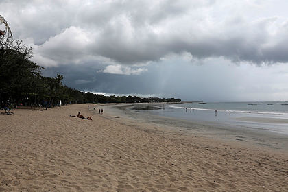 İtdən qorxub qaçan gənc quyuya düşdü və altı gün ac-susuz qaldı