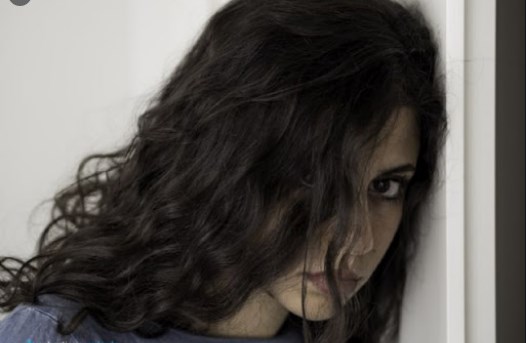 'Gecəni birgə keçirdiyim yaşlı kişini səhər televizorda görəndə şoka düşdüm'