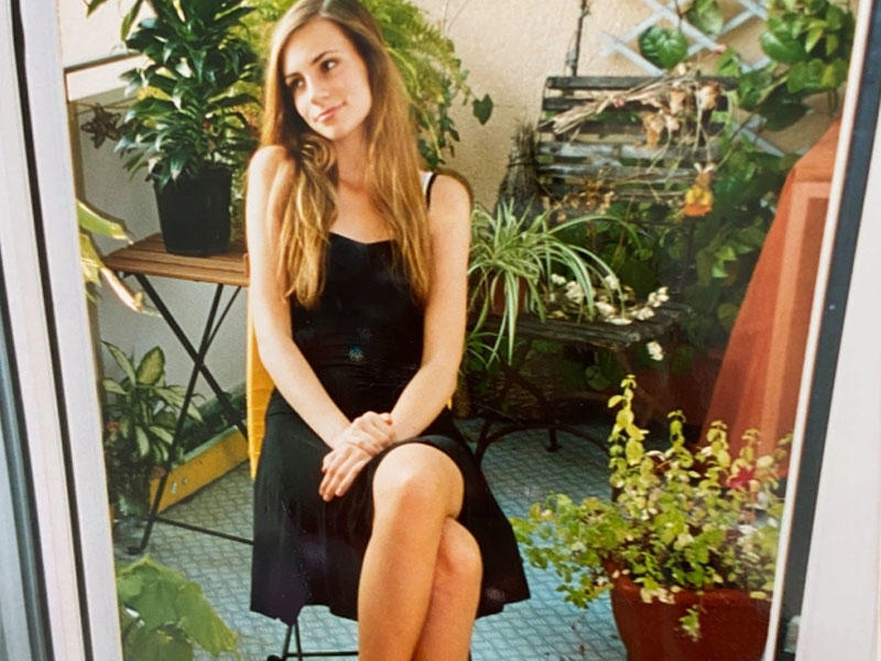 Əvvəllər arıq olduğuna görə oğlanlar baxmırdı, indi də sinəsi böyükdür deyə tək qalıb - FOTO