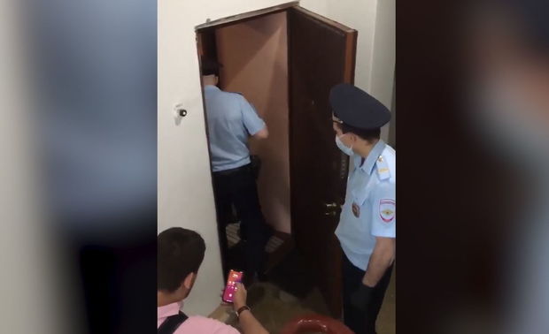 Ağır qəza törədən rusiyalı aktyor polislərlə getməkdən imtina etdi - VİDEO