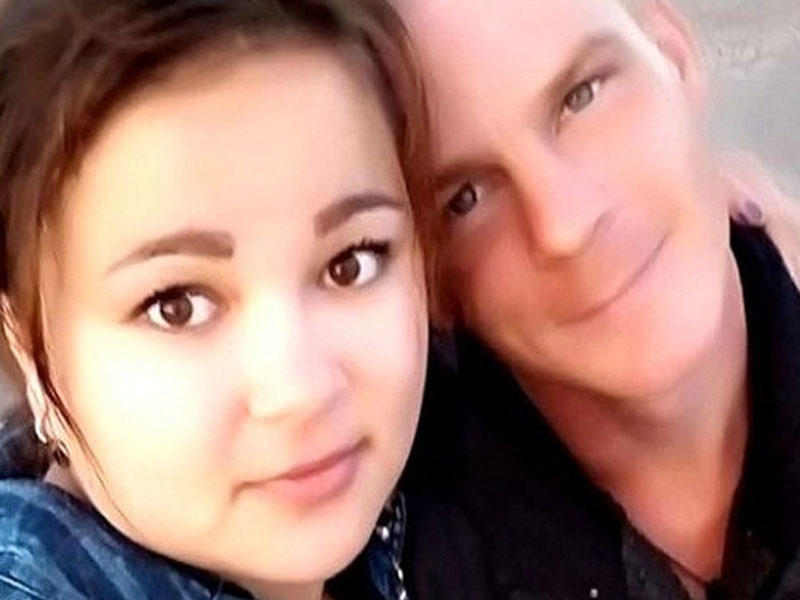 Dörd aylıq əkizlərini evdə tək qoyan cütlüyün körpəsi ACINDAN ÖLDÜ - FOTO