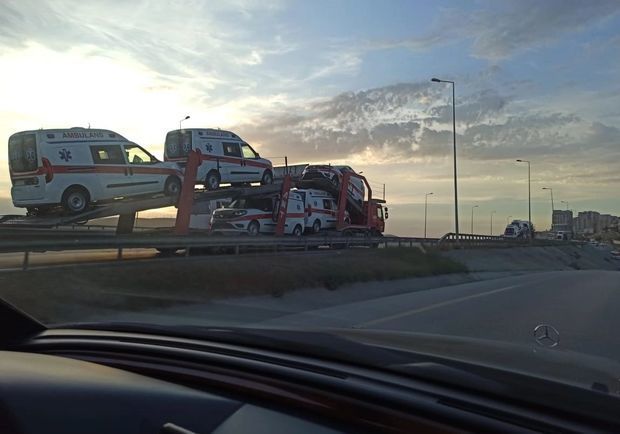 В Баку пополнился парк машин скорой помощи - ФОТО