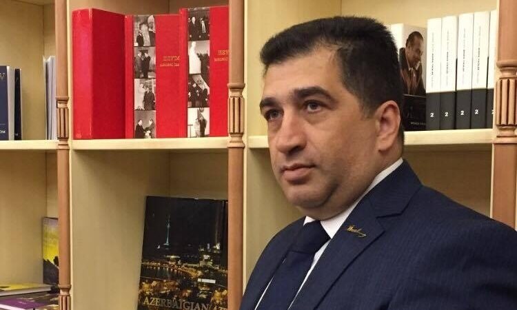 Заур Мирза-заде: “Спасатель страны от опасности распада и разрушения”