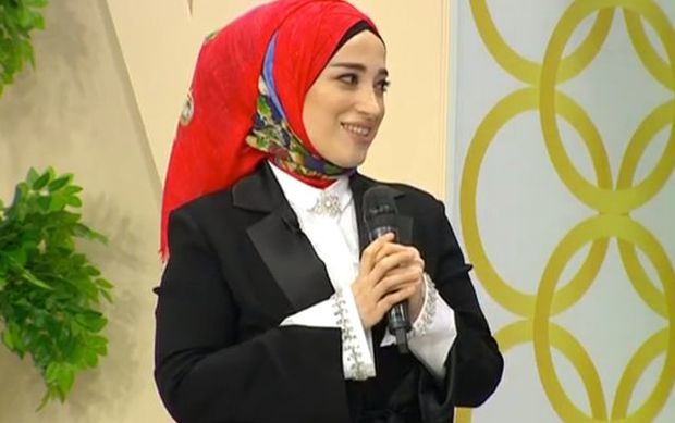 Allahşükür Paşazadənin qızı ilk dəfə efirdə - VİDEO