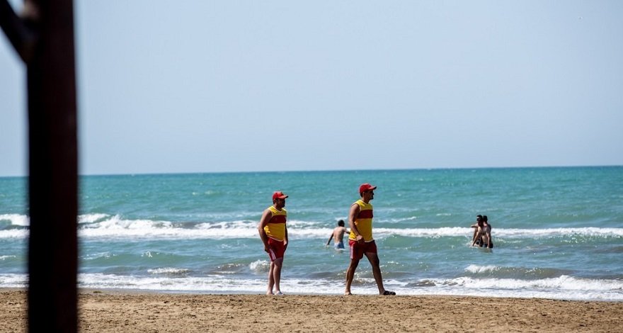 Представлен репортаж о ситуации на пляжах Баку на фоне пандемии COVID-19 в мире - ВИДЕО