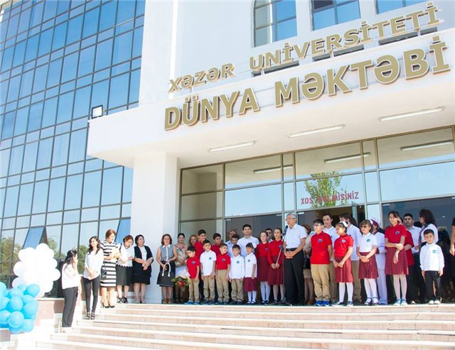 Hamlet İsaxanlının məktəbindən şikayət - karantin günləri üçün təhsil haqqı tələb edilir