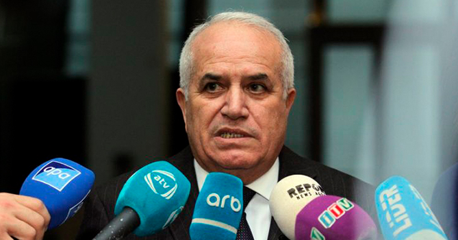 Baş epidemioloq: “Yayın istisində qoruyucu geyimlərdə əziyyət çəkən həkimlərə yazığınız gəlsin”