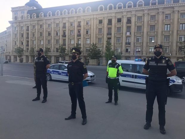 В Азербайджане вновь устанавливают карантинные посты