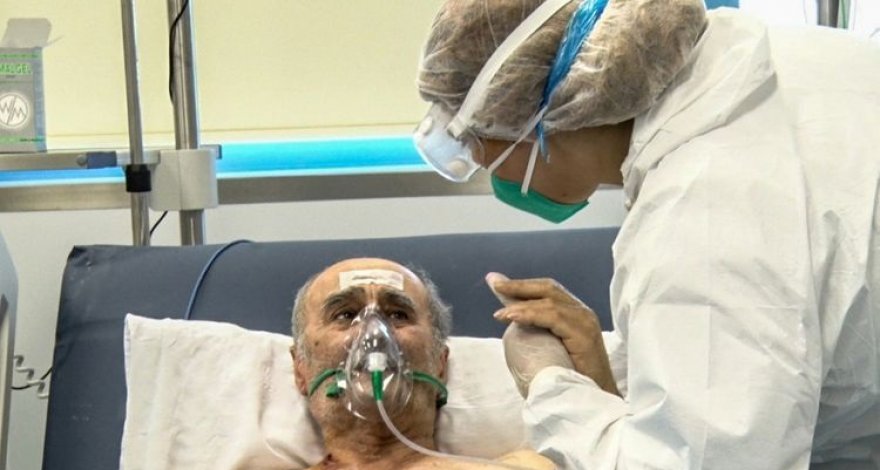 Пациенты и врачи сражаются вместе против COVID-19 - ФОТО