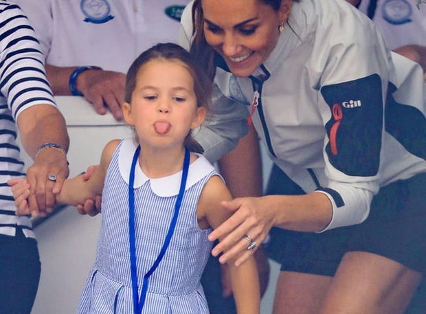 Beş yaşlı qızcığaz üç milyard funt sterlinq sərvət qazandı - FOTO
