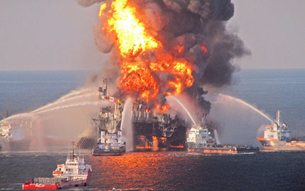 Beş il əvvəlki qəzada itkin düşən daha iki neftçinin cəsədi tapıldı