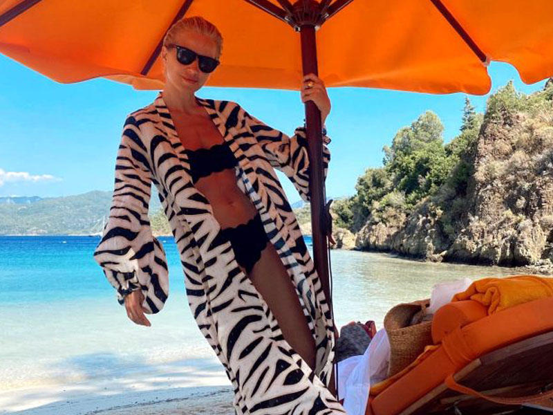 Əsmərsoy bikinili FOTOları ilə göz oxşadı