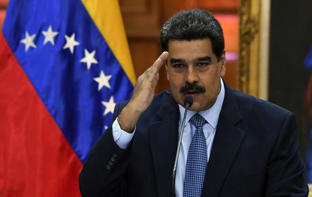 Maduro öz istefası üçün referenduma razılaşdı: “Küçələrə çıxıb imza toplayın”