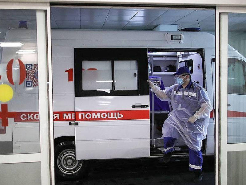 Karantin rejimi yumşaldılan ölkədə bir gündə 7 min insan koronavirusa yoluxub