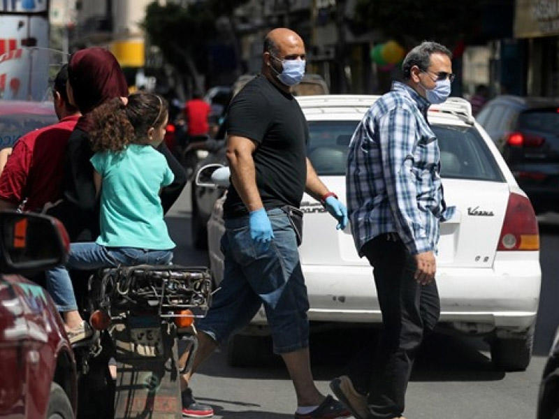 Qahirə sakini COVID-19-a yoluxan həyat yoldaşını balkondan aşağı atıb