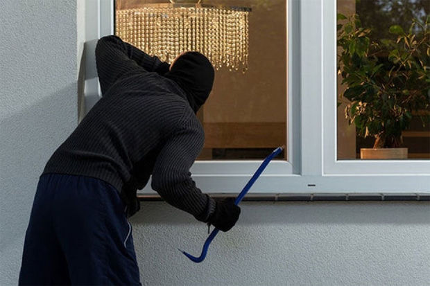 Bakıda gənc qızın kirayə qaldığı ev qarət edildi