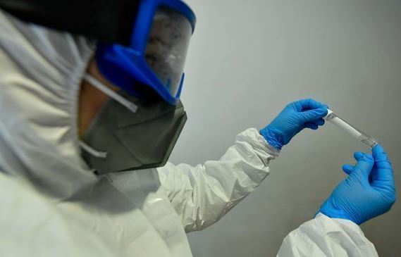 В Азербайджане у восьми медработников выявлен коронавирус