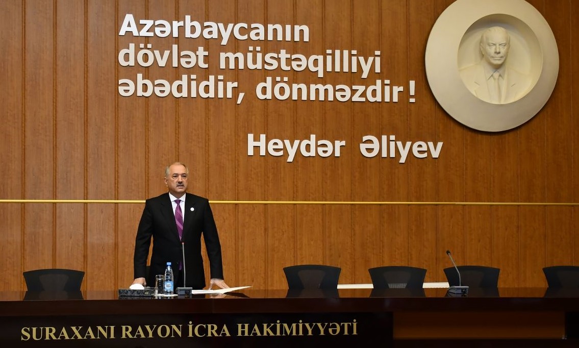 Əziz Əzizov Suraxanını yenidən qurur: ƏHALİNİN QALDIRDIĞI BÜTÜN PROBLEMLƏR ÖZ HƏLLİNİ TAPIR